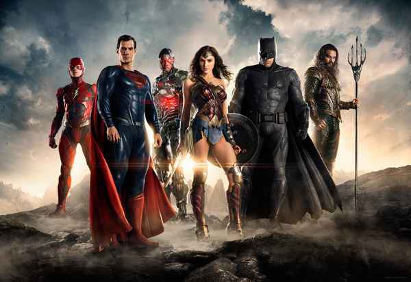 Рецензия к фильму "Лига справедливости" (2017). Сделали из Супермена мессию или как приготовить родственников создателей.