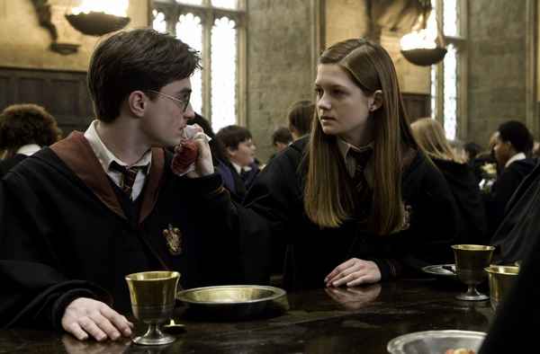 Гарри Поттер и принц-полукровка (2009). Английский пирожок