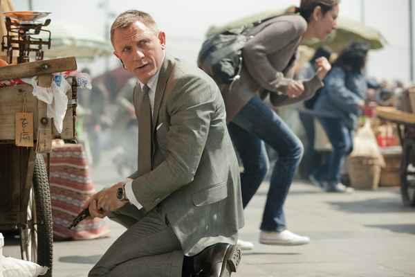 007: Координаты Скайфолл (2012). Старый пёс, новые трюки...